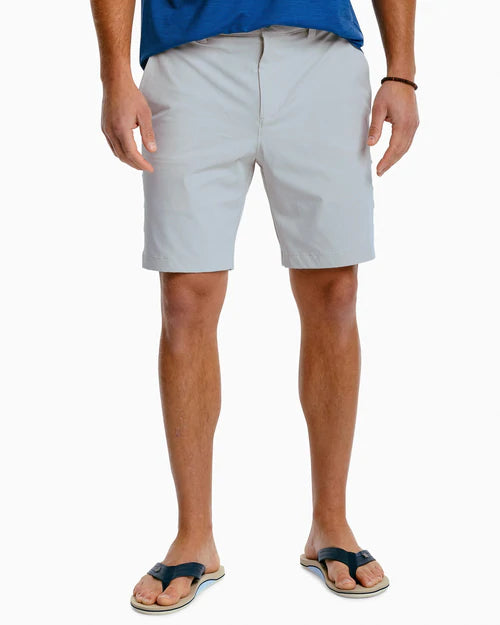SOUTHERN TIDE T3 GULF BRRR°®-DIE 8 INCH PERFORMANCE SHORT - SEAGULL GREY
